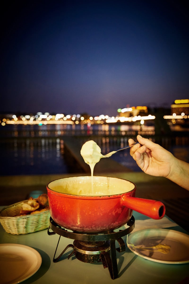 13Photo Lea Meienberg Baden Sommer Schweiz Reportage Fondue