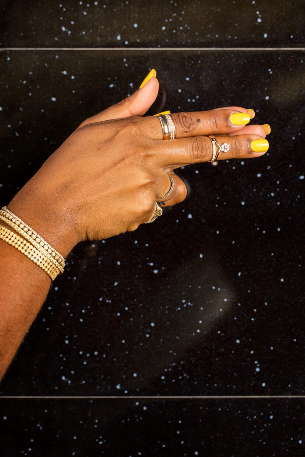 13PHOTO Filipa Peixeiro Portrait Finger Pistol