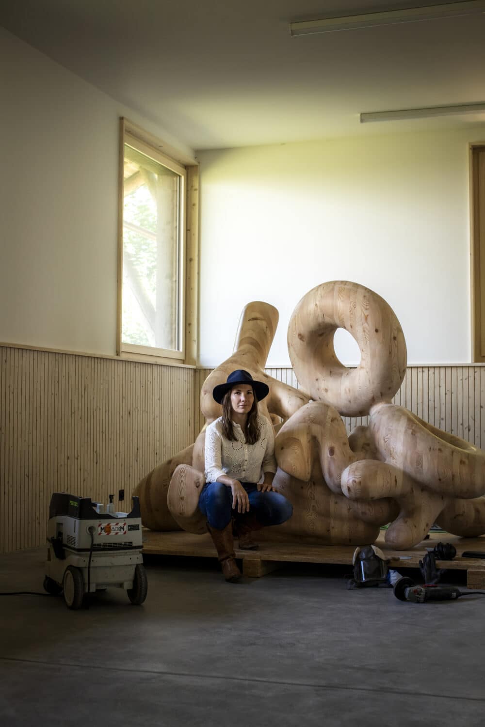 13PHOTO Kostas Maros Portrait Claudia Comte