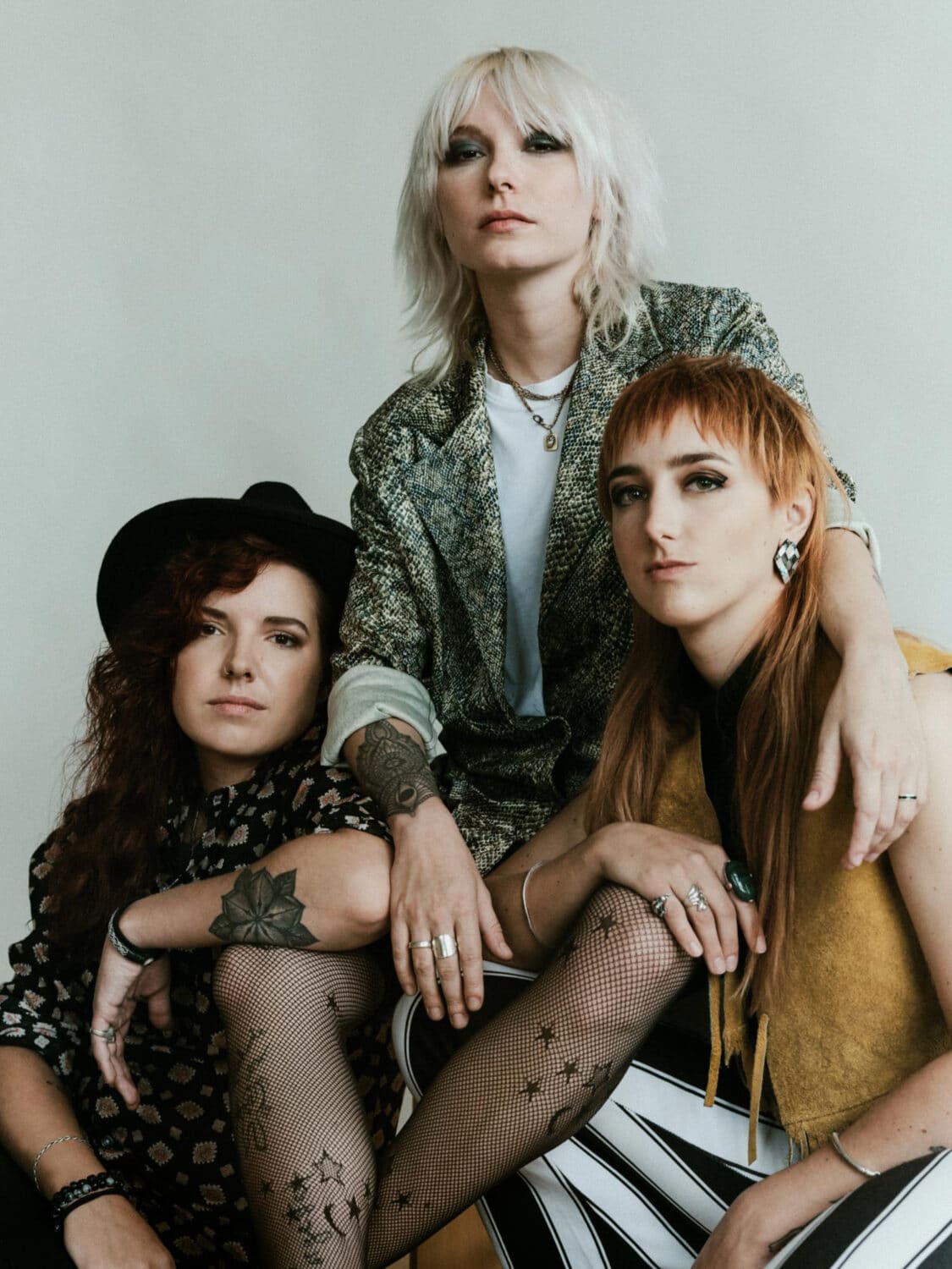 13PHOTO Ladina Bischof Portrait Velvet Two Stripes