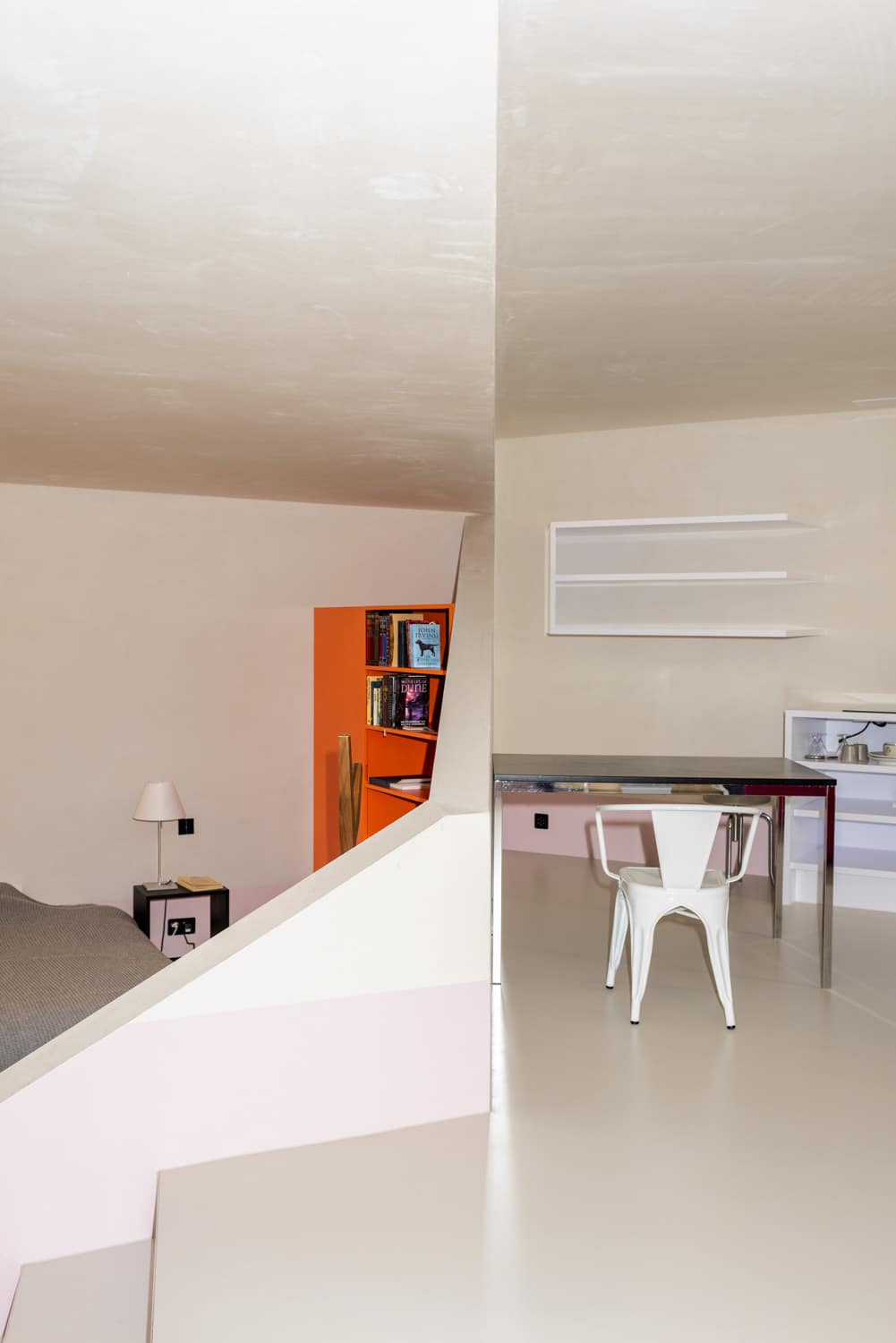 13 Photo Ruben Wyttenbach Möbel Licht Theo Jakob