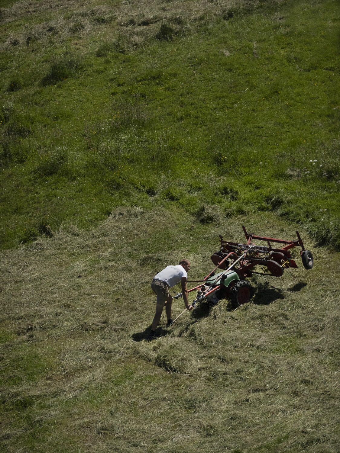 13 Photo Marvin Zilm Men at Work