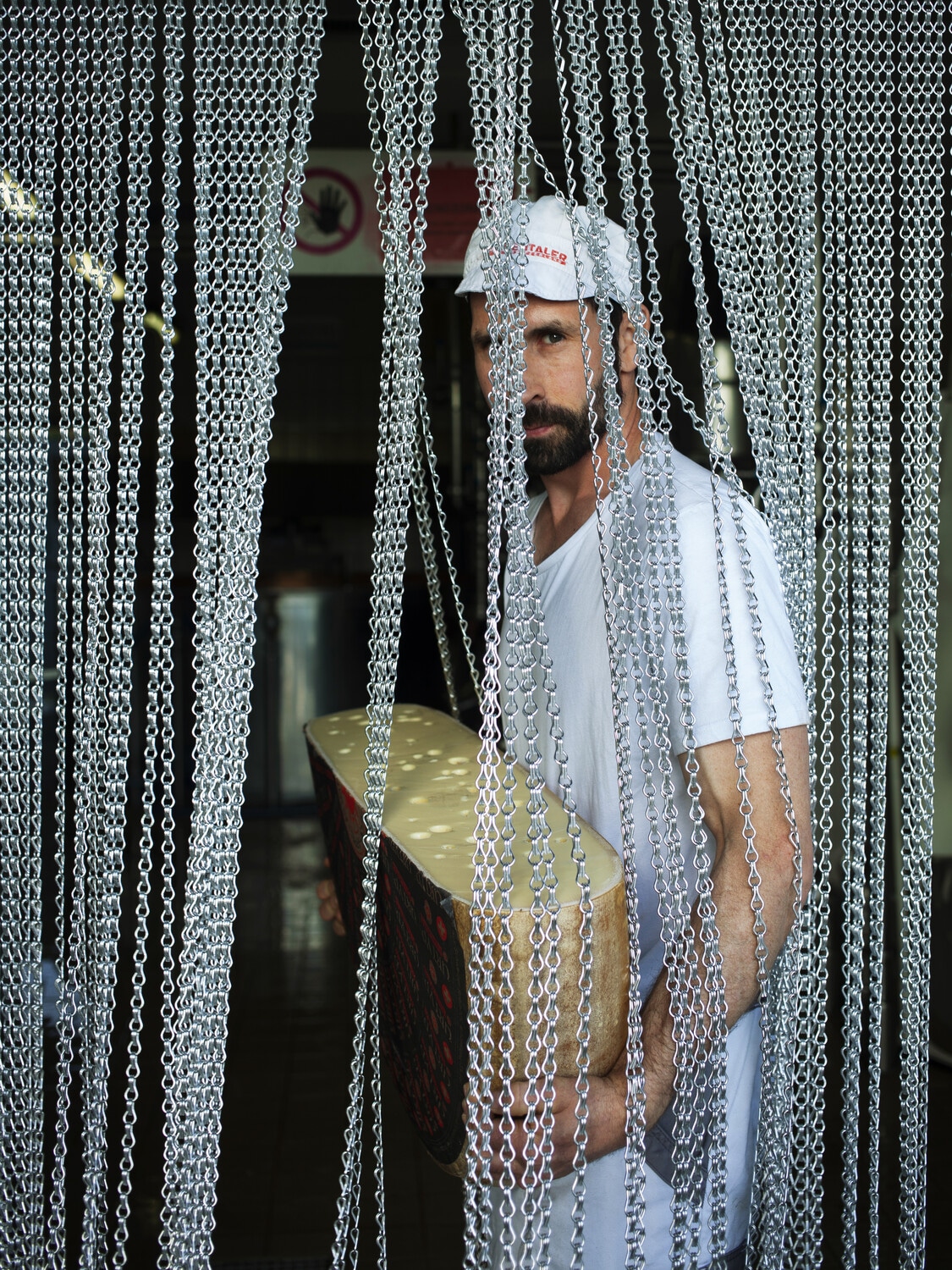 13 Photo Marvin Zilm Men at Work