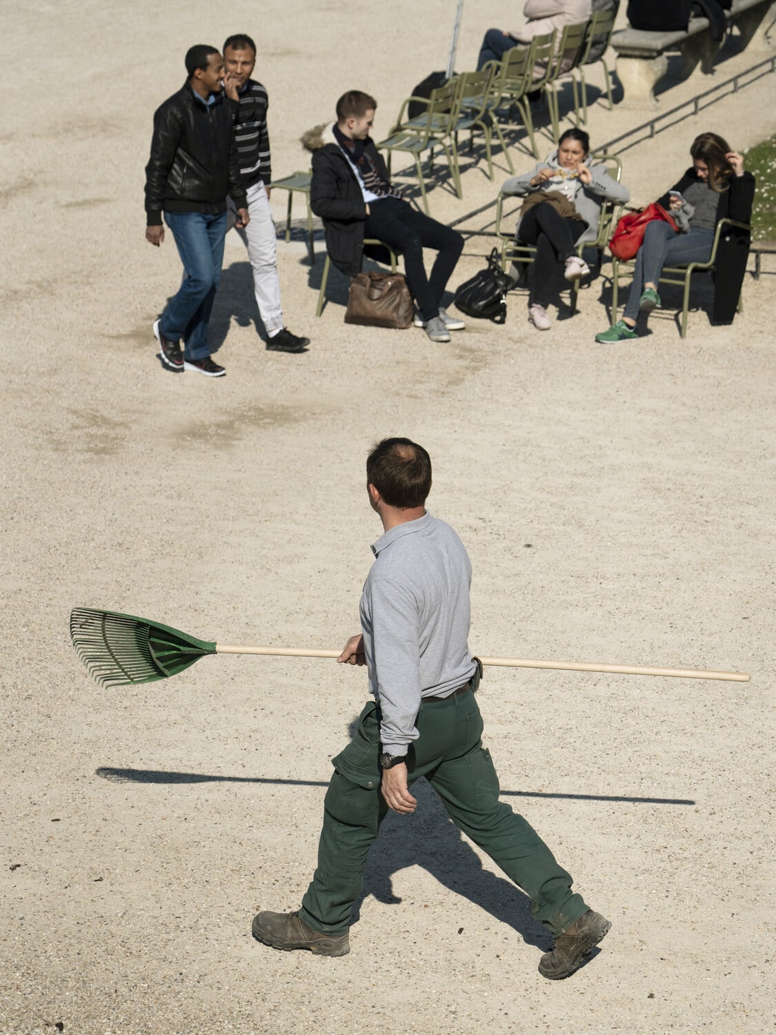 13 Photo Marvin Zilm Men at Work