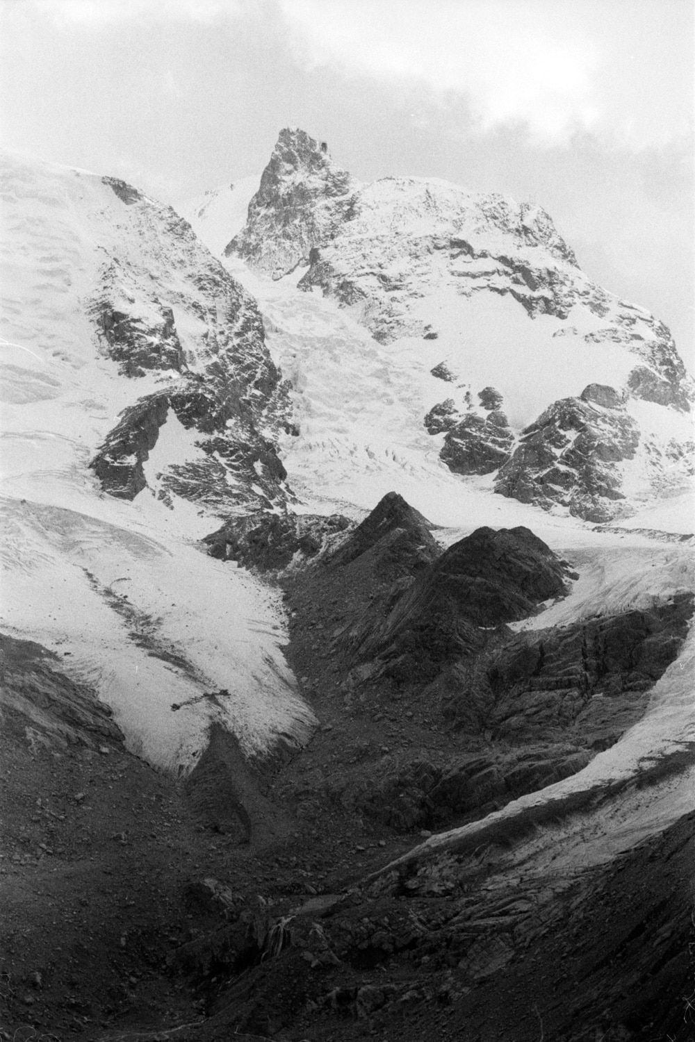 13 Photo Fabian Hugo Three Dangerous Bridges Ahead