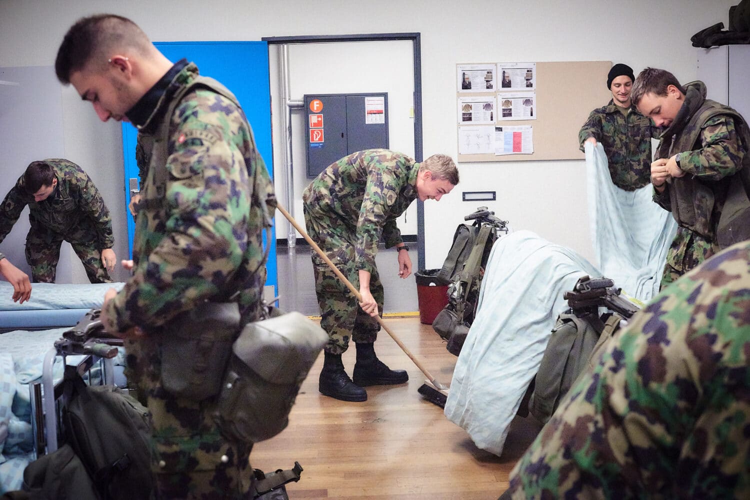 13PHOTO Christian Aeberhard Reportage Rekrutenschule