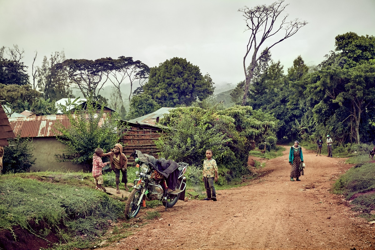 13 Photo Lea Meienberg Buch Mazumbai Tansania